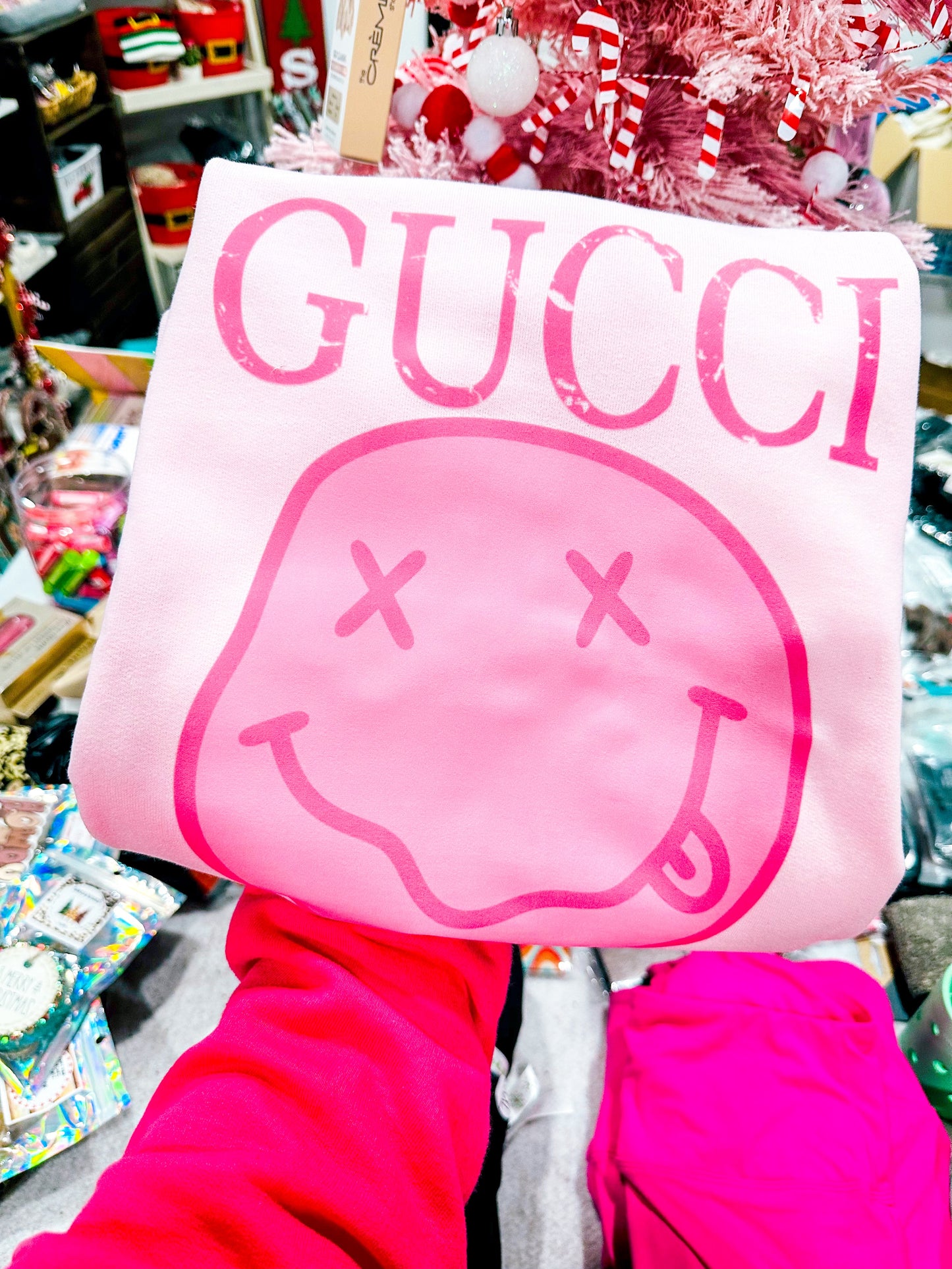 smiley light pink crew- PC