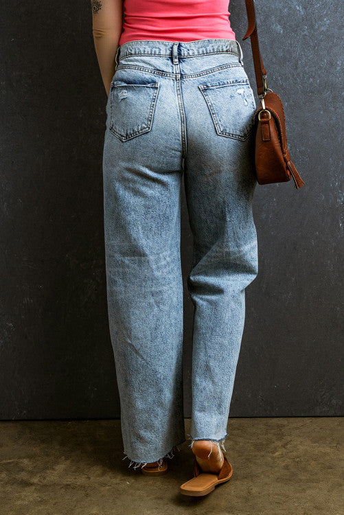 Distressed straight leg denim ⭐️